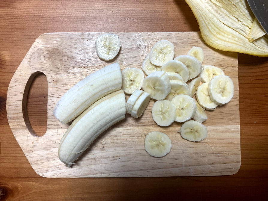 sliced banana